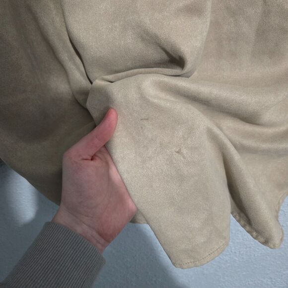 Chicos Womens Beige Long Sleeve Button Up Shirt Size L Neutral Basic Capsule - Picture 5 of 8